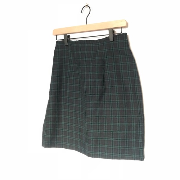 All That Jazz Green 90’s Plaid School Skirt ⚜️ - Picture 3 of 6